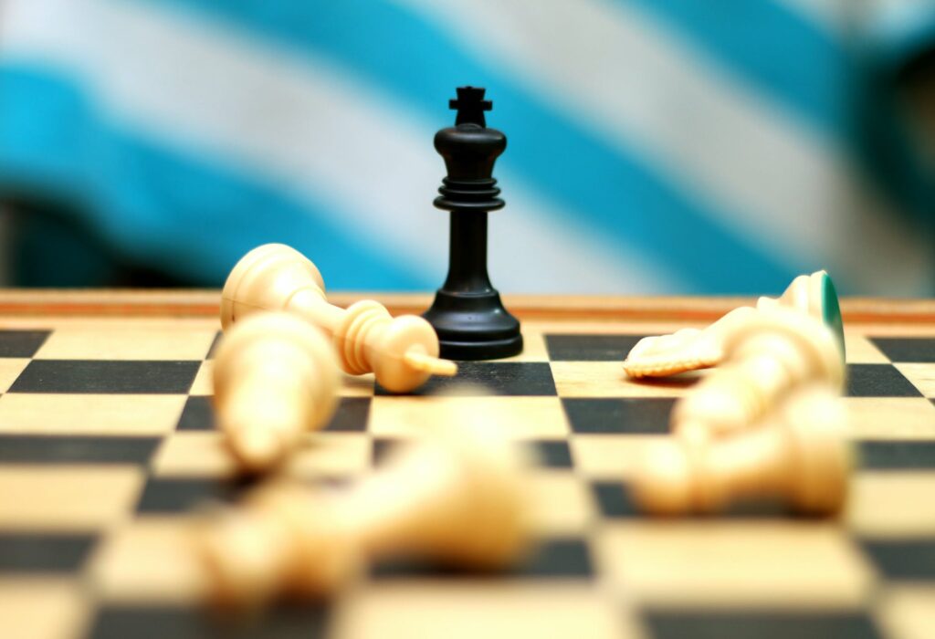 SWOT-Analyse king chess piece